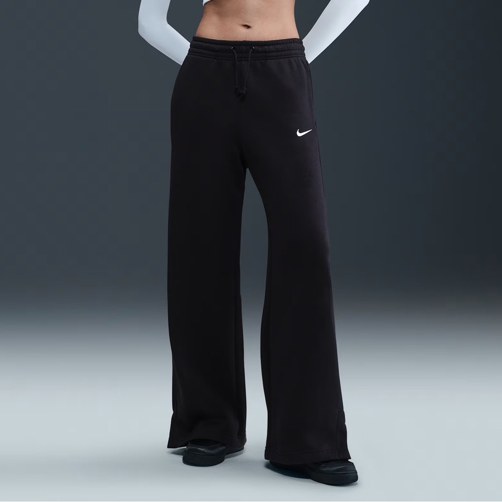 Nike Women's Boot Cut Black SweatPants
